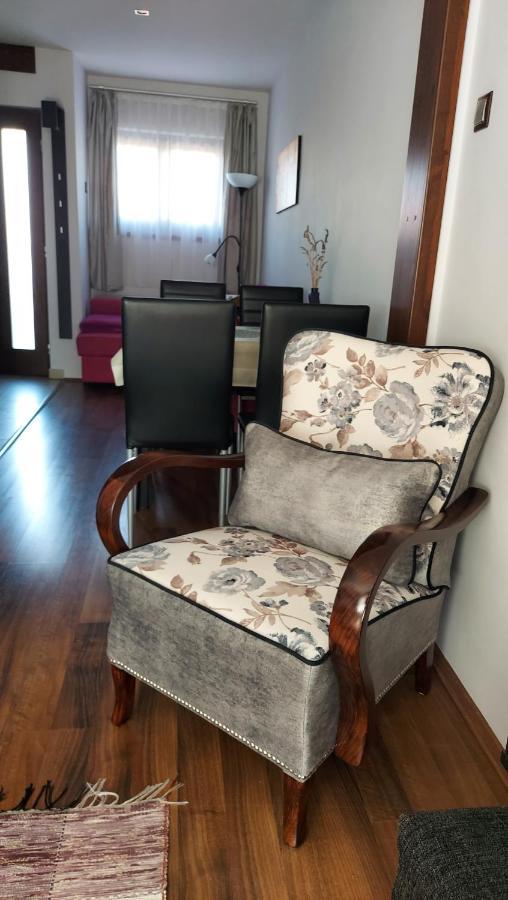 Titi Classic & Trendy Apartman Bük المظهر الخارجي الصورة